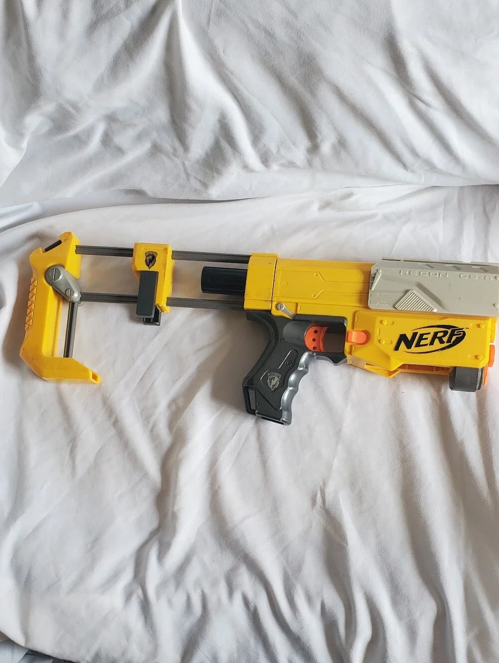 Nerf Vtg 2007 Recon CS-6 Yellow and Black Pump-Action Foam Blaster C-044A Hasbro